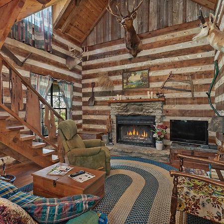 Das Eck Haus - Cozy Cabin Getaway Fredericksburg Bagian luar foto