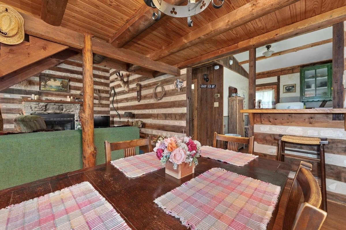 Das Eck Haus - Cozy Cabin Getaway Fredericksburg Bagian luar foto