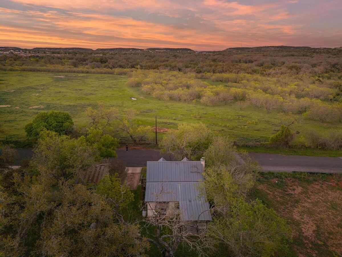 Das Eck Haus - Cozy Cabin Getaway Fredericksburg Bagian luar foto