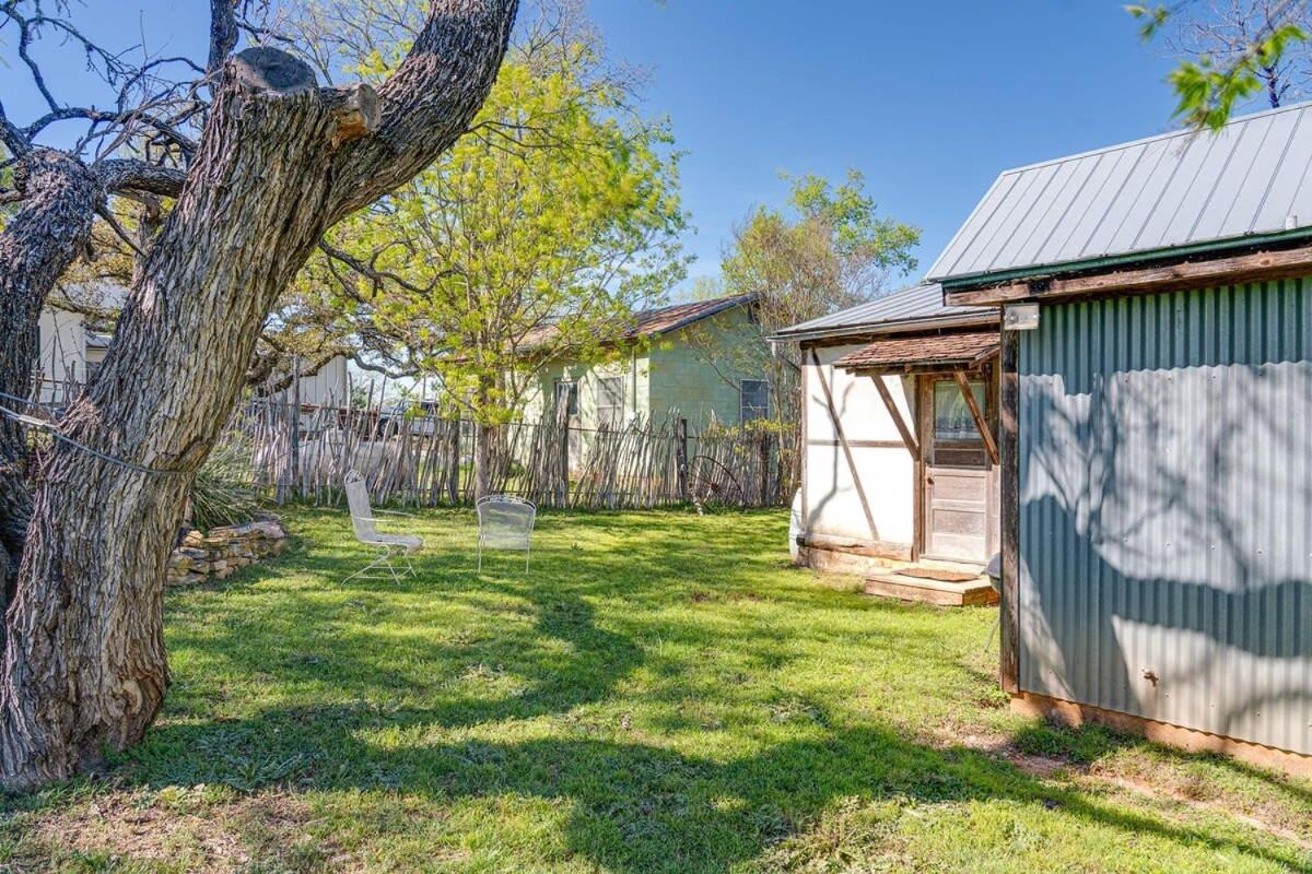 Das Eck Haus - Cozy Cabin Getaway Fredericksburg Bagian luar foto