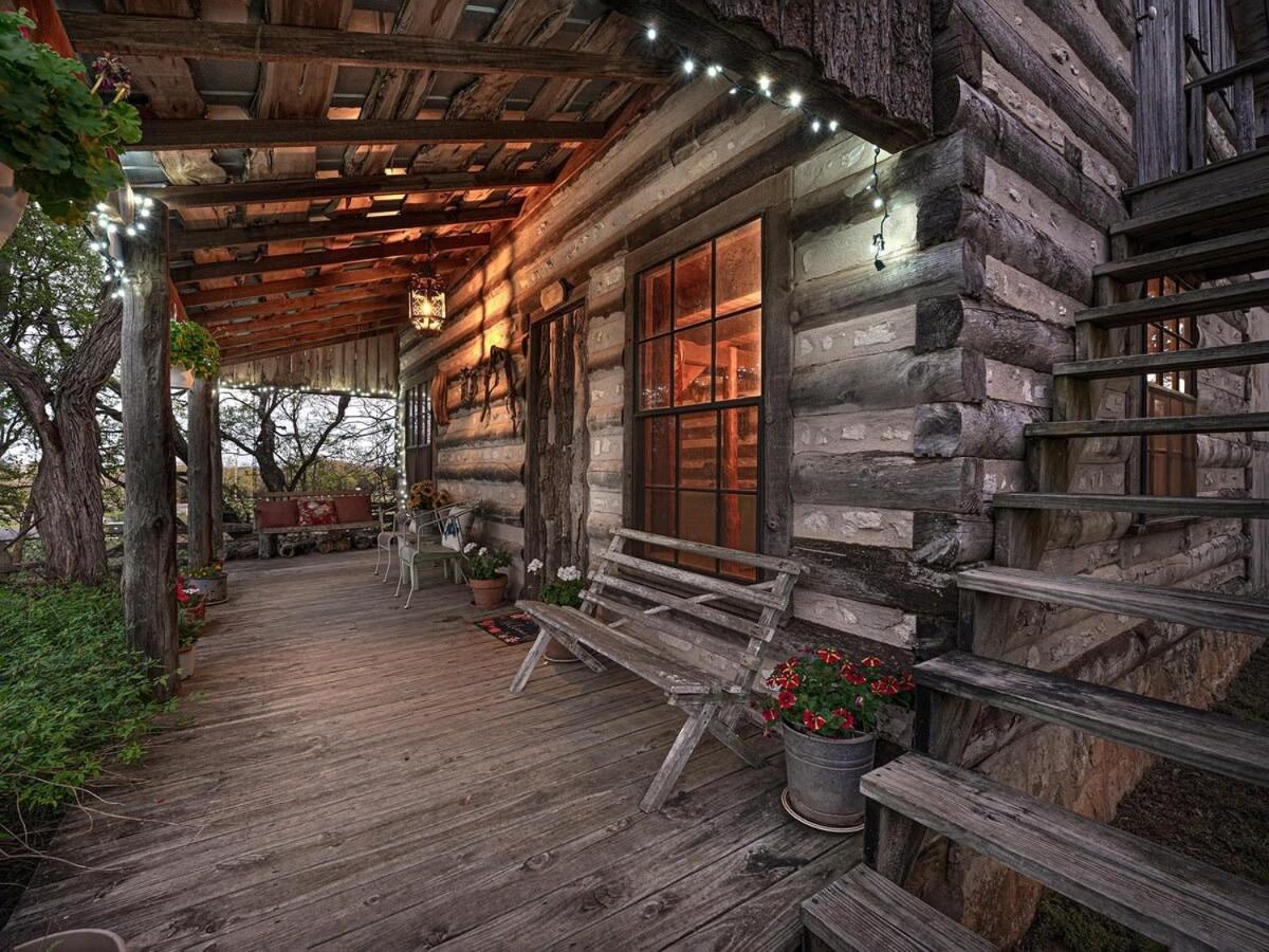 Das Eck Haus - Cozy Cabin Getaway Fredericksburg Bagian luar foto
